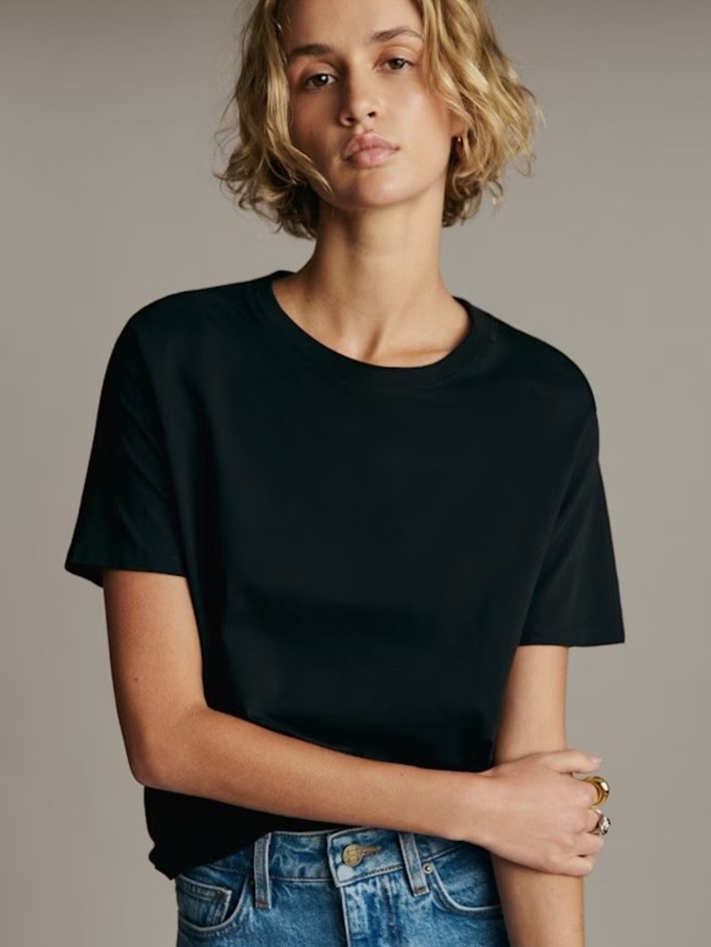 Sezane Conrad Tee in black